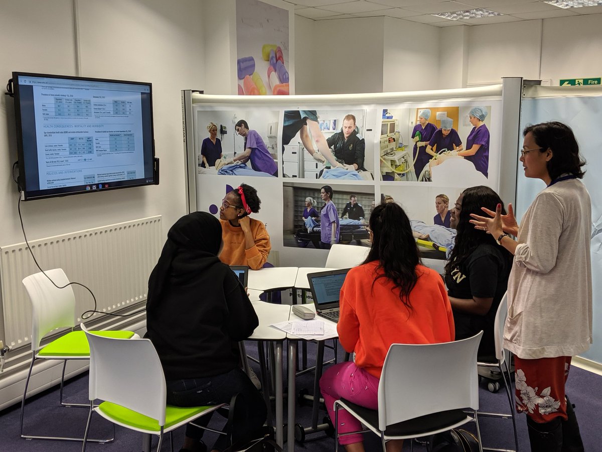 SimonArchMPharm's tweet photo. More health promotion poster work for #uopcaen @Erasmus_PharUoP @UoP_PharmacyBMS https://t.co/L2SLpr3po3