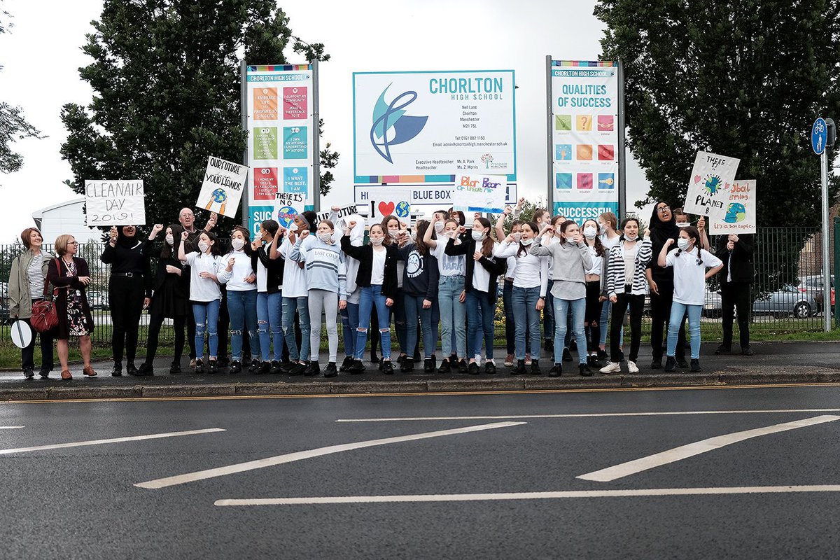 So proud of our #YoungActivists 🔥
#organised #passionate #determined 📣

Protest, dance, sing, chant, share, celebrate, change! 
🚶‍♂️👏🏃‍♀️👏🚴‍♂️👏🚶‍♀️👏🚴‍♀️👏🏃‍♂️ 🌞 

#CleanAirDay #CleanAirMCC #CleanAirDay2019 
@cleanairdayuk @CleanAirGM