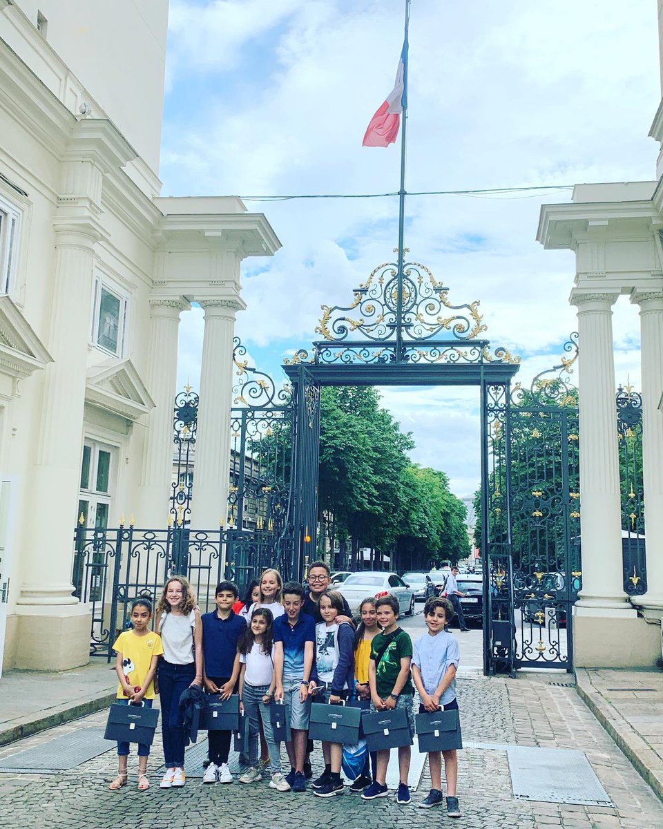 Au Tableau ! tweet media