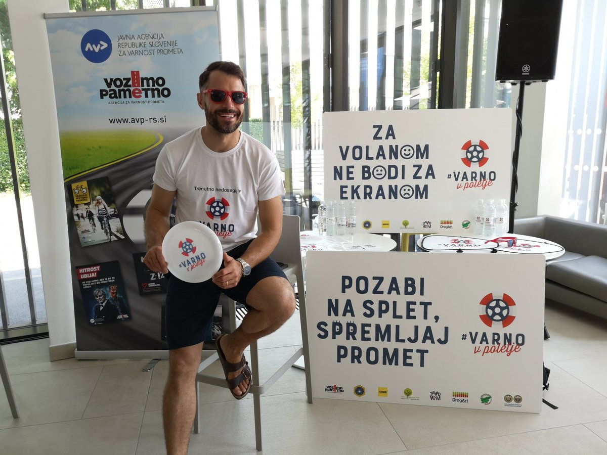 Varnost prometa (@varnostprometa) on Twitter photo .<a href="/davidurankar/">David Urankar</a> je pripravljen, da zapelje #VarnoVPoletje
Se vidimo ob 11.00 #KopališčeKolezija
<a href="/AMZS_si/">AMZS</a> <a href="/policija_si/">policija_si</a> <a href="/VarnaPot/">Zavod Varna pot</a> <a href="/DrogArt_/">DrogArt</a> <a href="/ZavodVozim/">Zavod Vozim</a> .<a href="/davidurankar/">David Urankar</a> je pripravljen, da zapelje #VarnoVPoletje
Se vidimo ob 11.00 #KopališčeKolezija
<a href="/AMZS_si/">AMZS</a> <a href="/policija_si/">policija_si</a> <a href="/VarnaPot/">Zavod Varna pot</a> <a href="/DrogArt_/">DrogArt</a> <a href="/ZavodVozim/">Zavod Vozim</a>