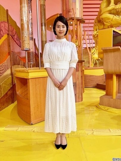 真相報道バンキシャ 夏目キャスターの ナツメグラム 毎週放送後更新しています 6月16日 きょうの衣装のワンポイント T Co Qqlx1iy8sx 夏目三久 バンキシャ