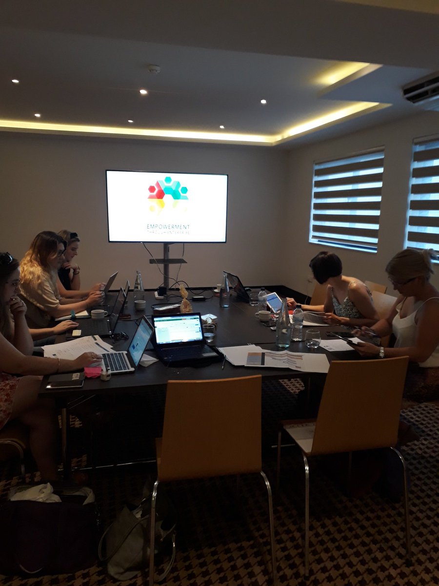 goal_info's tweet photo. Final ETE meeting in beautiful Malta
@Le_LABA @caseyorla @goal_info @VisMedNet_Malta #entrepreneurship #woman #migrants #ETEproject https://t.co/Rjf21QPpWa