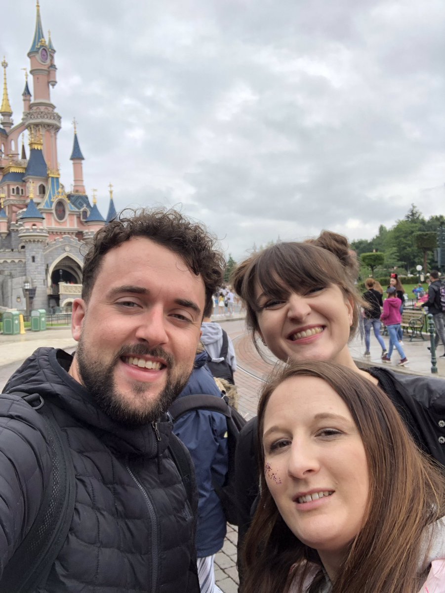 ScienceTuxford's tweet photo. Science teachers on tour! @beechcollege @ashcollege @TuxfordAcademy @ScienceTuxford https://t.co/J2XzRhaTL7