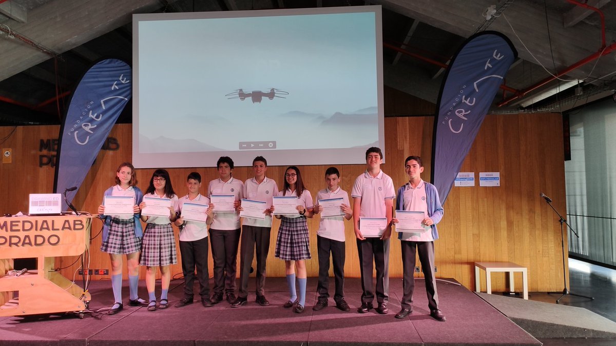 ColegioNicoli's tweet photo. El Equipo Drop de la ESO ha expuesto excelentemente en la final #Drawinged19 @fundcreate para nosotros ya sois ganadores. Ahora a esperar la deliberacion del jurado. https://t.co/a1zmrNQUVk