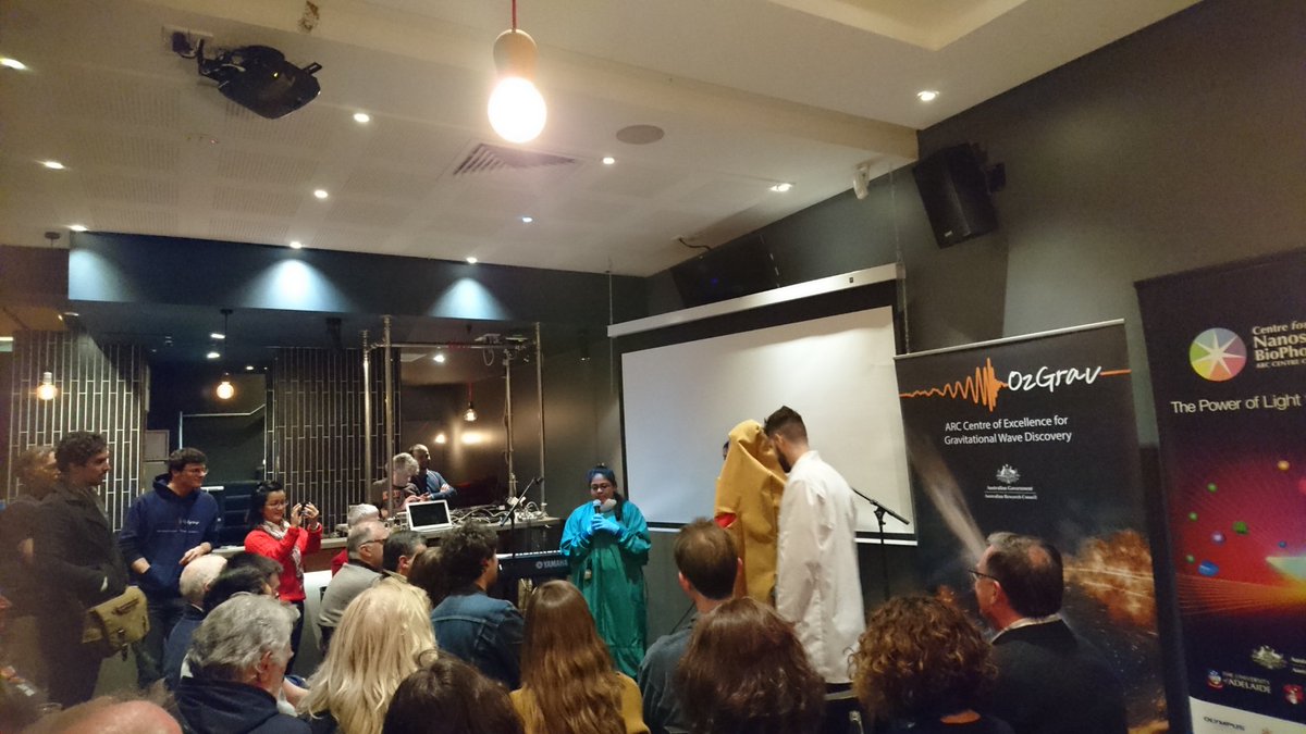 CaboAntonija's tweet photo. NanoGP and an ouchi finger #PhysicsinthePub
The power of light and nanodiamonds https://t.co/uqQbI7NlbH
