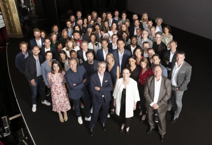 Francetele's tweet photo. 📺👫 Quelles innovations, quels programmes, quels visages de France Télévisions à la rentrée ?

Retour sur la #ConfFTV de la rentrée 2019 👇
https://t.co/xh8ugpIvpG https://t.co/kc6LEUW3AQ