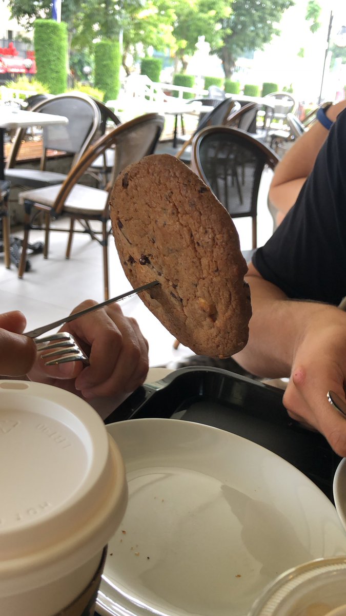 kapitalist sistemin bayat cookieleri <a href="/Starbucks/">Starbucks</a>