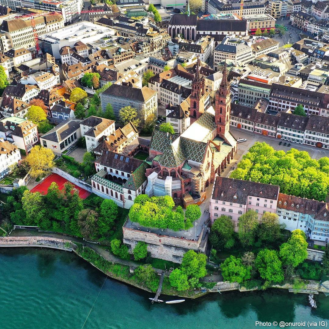 Von oben betrachtet sind #Schweizer #Städte die schönsten. bit.ly/2L4Lh5V

📍Bern, Zürich, Fribourg, Basel