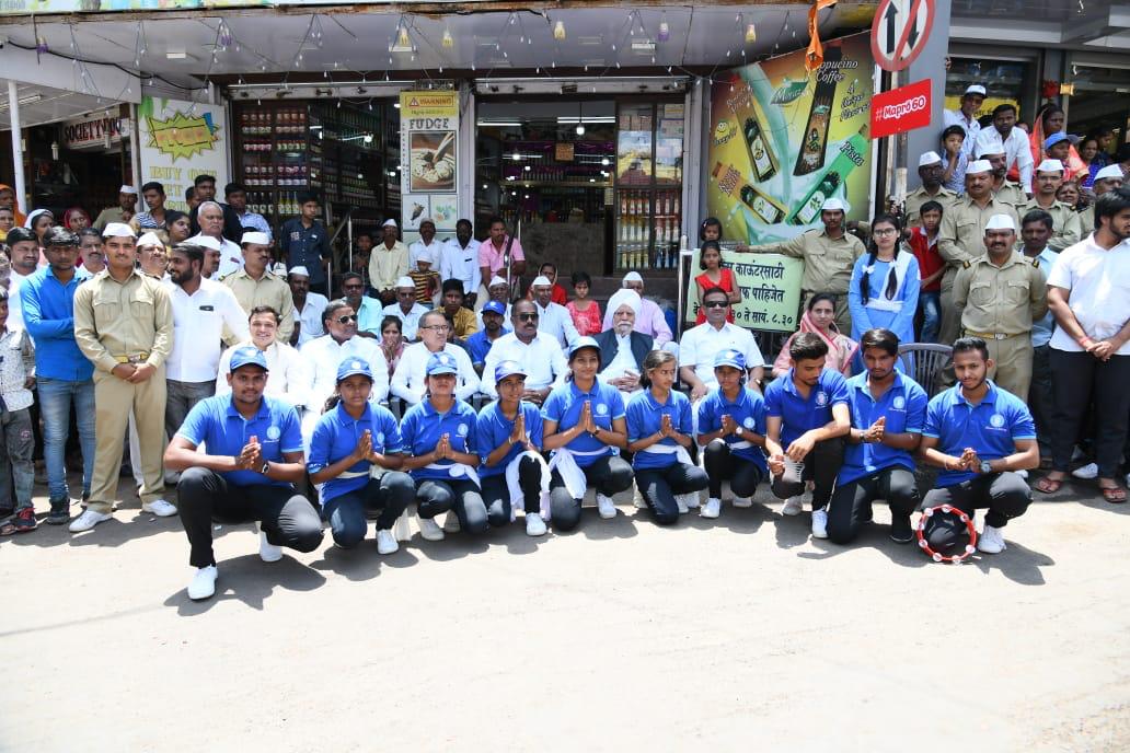 forum4cities's tweet photo. (3/3) 400 Volunteers made 800 hands &amp; gave 4 man-hour each. Remarkable achievement by Panchganites &amp; Nirakari Foundation✌️

🚯 https://t.co/4Yf1bLoukN