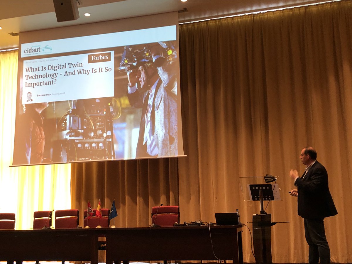Cidaut's tweet photo. Nuestro compañero @alvgarcdt presenta los demostradores de @Cidaut sobre #DigitalTwin & #AugmentedReality en el Taller #Centratec sobre Tecnologías Habilitadoras de la Fábrica del Futuro. Con @empresasjcyl @grupoalava @ARSOFTCOMPANY y #ThingsO2. https://t.co/4ZIkJ0dQsP
