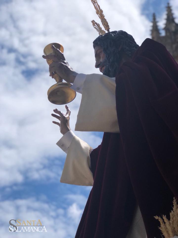 ¡Alabado sea el Santísimo Sacramento el Altar!
“Yo Soy El Pan Vivo Bajado Del Cielo”
Juan 6, 44-51
Feliz Día del #Corpus2019 #CorpusChristi2019