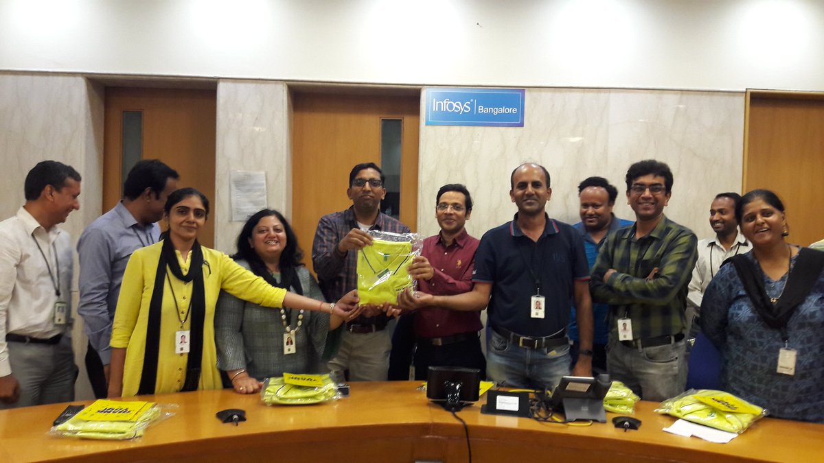 sachdeva_yogita's tweet photo. Together we achieve more - Data Services team celebrating excellence at BLR DC #IVSPlace2B #AllthatYoucanbe @Gupta_Shishank @NaiduVasudeva @prsurya @parigivinod https://t.co/ODyHqBH7Lj