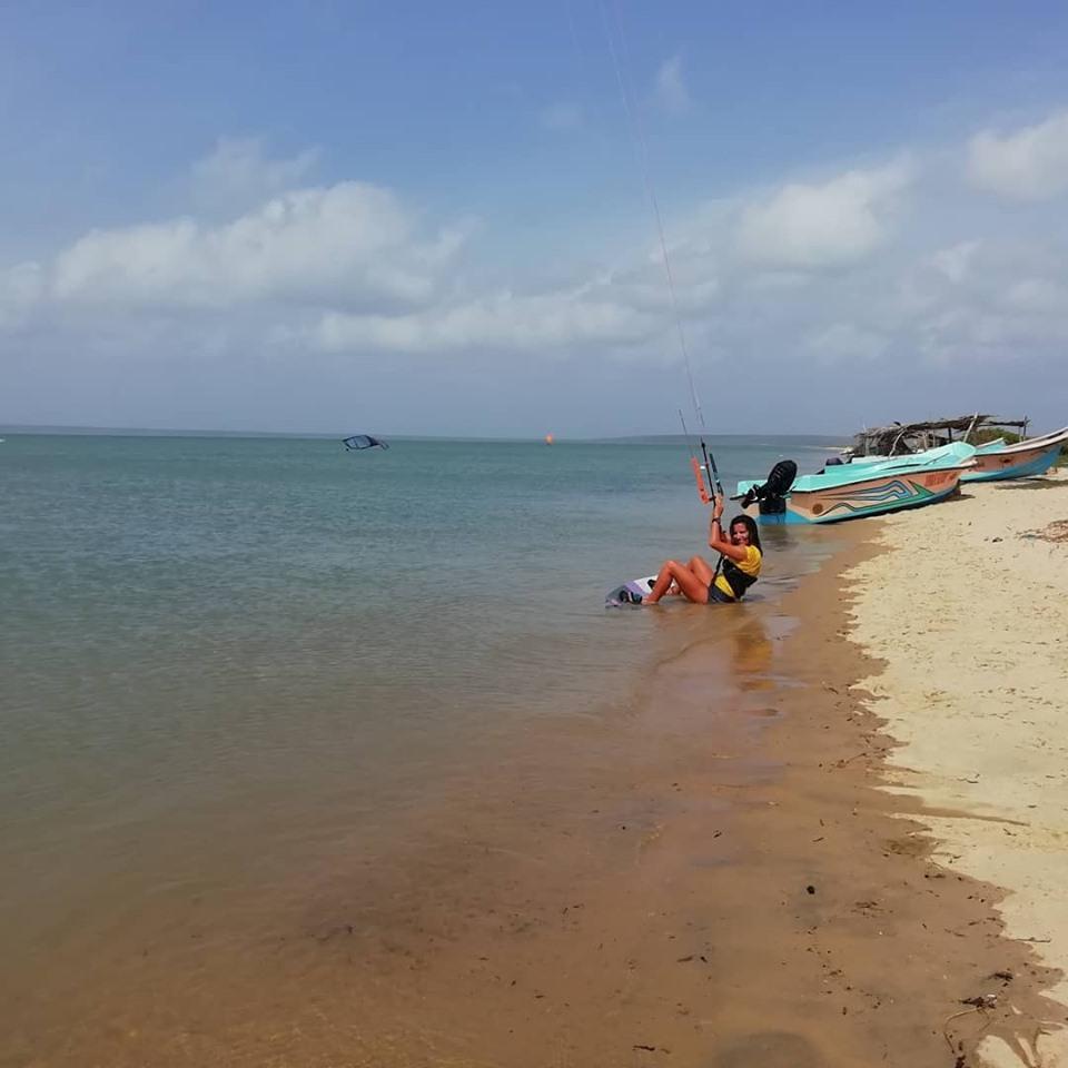CafeKite's tweet photo. Double downwinder and island time yesterday with this team. Island life and the best kiting ever! #kitehouse #kalpitiya #kitelife #vella #islands #kappalady #kitesurfing #kiteaddict #kiteadventure #kiteboarding #downwinder #kiteworld #kitesafari #freeriderskitetours #lka https://t.co/HTw88Axcz4