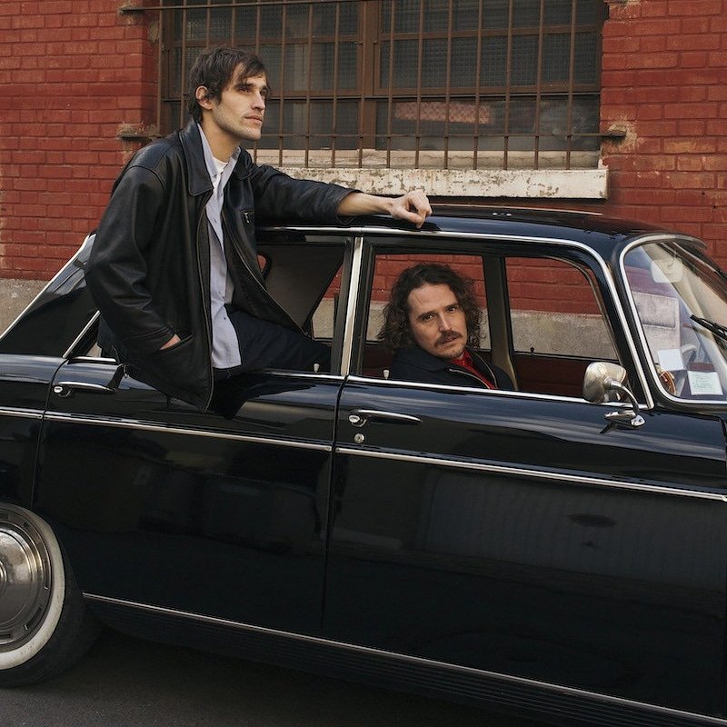 Pépite reviennent avec l'album "Virages" : une ode aux amours, à la résilience,  aux tropiques et aux voyages. 

Prochainement dans 50 Nuances Sonores 🎙️

👉youtu.be/gkGmk5wxq1Q