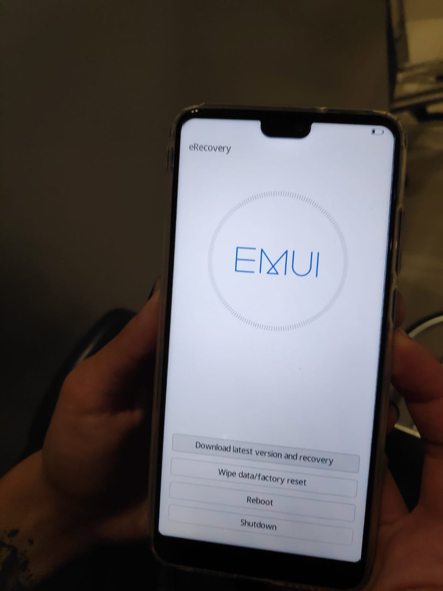 dev_prometheus's tweet image. @HuaweiMobile my Daughter in Indonesia-Jakarta but it’s P20 has a problem with attached screen... Could you please help her ?🙏 #huaweiP20 #eRecovery