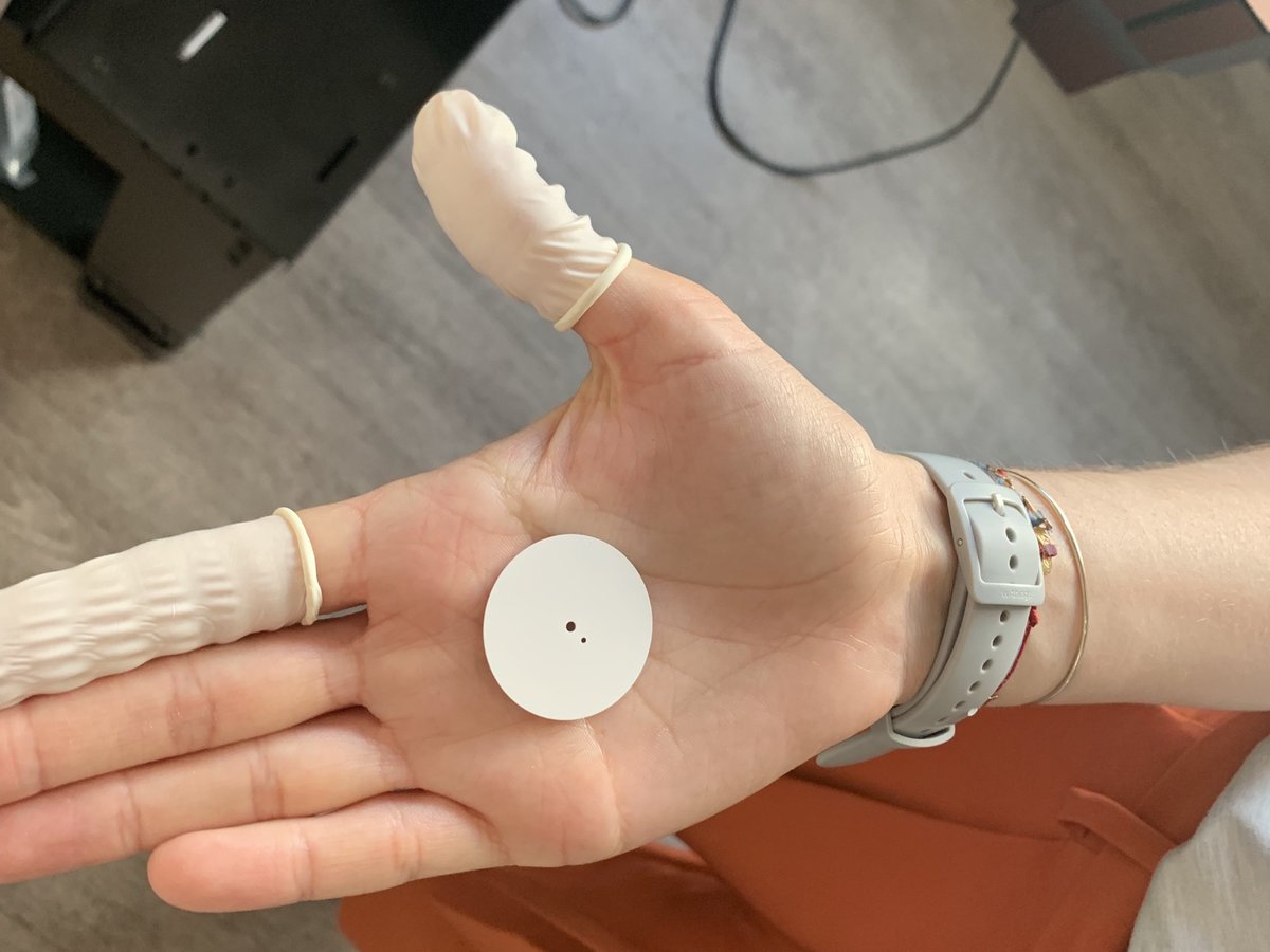 WithingsFR's tweet photo. Le cadran de votre montre #WithingsMove est d’abord imprimé selon votre choix à partir d’un cadran vierge.
#MadeInFrance 🇫🇷
#MakeYourMove https://t.co/xXwUhIjXaq
