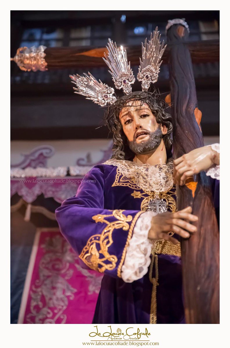 Besapie a Jesús del Amor y la Entrega de la <a href="/hdadconcepcion/">Hermandad de la Concepción</a> 2019 ya en lalocuracofrade.blogspot.com <a href="/aortegafoto/">Foto Alberto Ortega</a> @TitularesGr <a href="/CostaleroDeGR/">𝘾𝙤𝙨𝙩𝙖𝙡𝙚𝙧𝙤 𝘿𝙚 𝙂𝙧𝙖𝙣𝙖𝙙𝙖</a> <a href="/CalleGanivet_/">Calle_Ganivet</a>