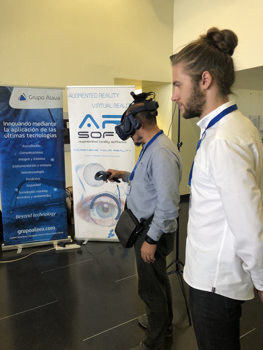 Cidaut's tweet photo. Seguimos en el Taller #Centratec sobre Tecnologías Habilitadoras de la Fábrica del Futuro viendo diferentes demostradores de sobre #DigitalTwin & #AugmentedReality de @Cidaut, @grupoalava @ARSOFTCOMPANY y #ThingsO2. #centratec. @empresasjcyl https://t.co/wI6Dv5cCgA