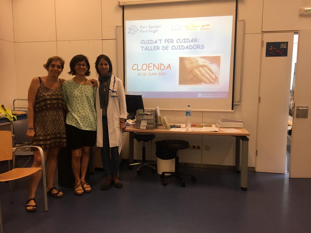 perevirgilicat's tweet photo. 🏥✏️Avui, cloenda del taller de Cuidadors del #CAPLarrard: balanç del curs i dels coneixements adquirits, entrega de diplomes i pica-pica!  Moltes gràcies als professionals i assistents que hi heu participat tan activament!  #CuidatPerCuidar #AtencióComunitària https://t.co/ngnP1CaCml