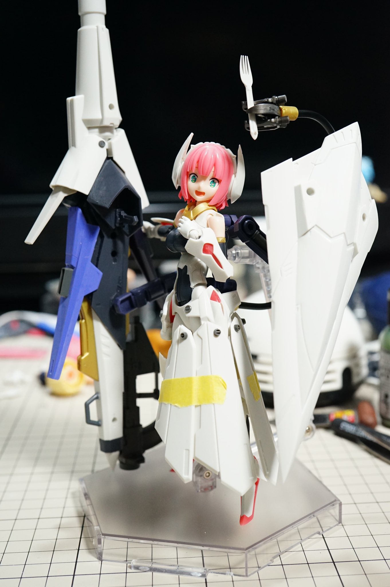 らいなーマン デスティニーインパルス完成 ランサーぱぱっと改造 ๑ ๑ 今回も簡単改造です ランスの根元をジャンクパーツなどでドレスアップし より尖ったシルエットに スカートを片側に寄せアシンメトリーを強調 背中が寂しいので尻尾