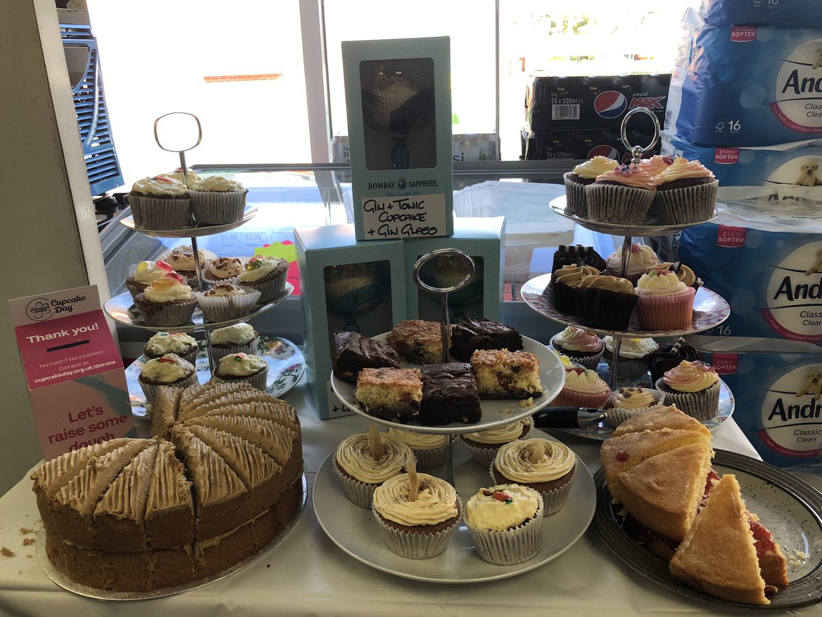 atty1stop's tweet photo. Cupcake day is here at Onestop Attleborough today!!! #AlzheimersAwareness https://t.co/0XHV5j1Pkn
