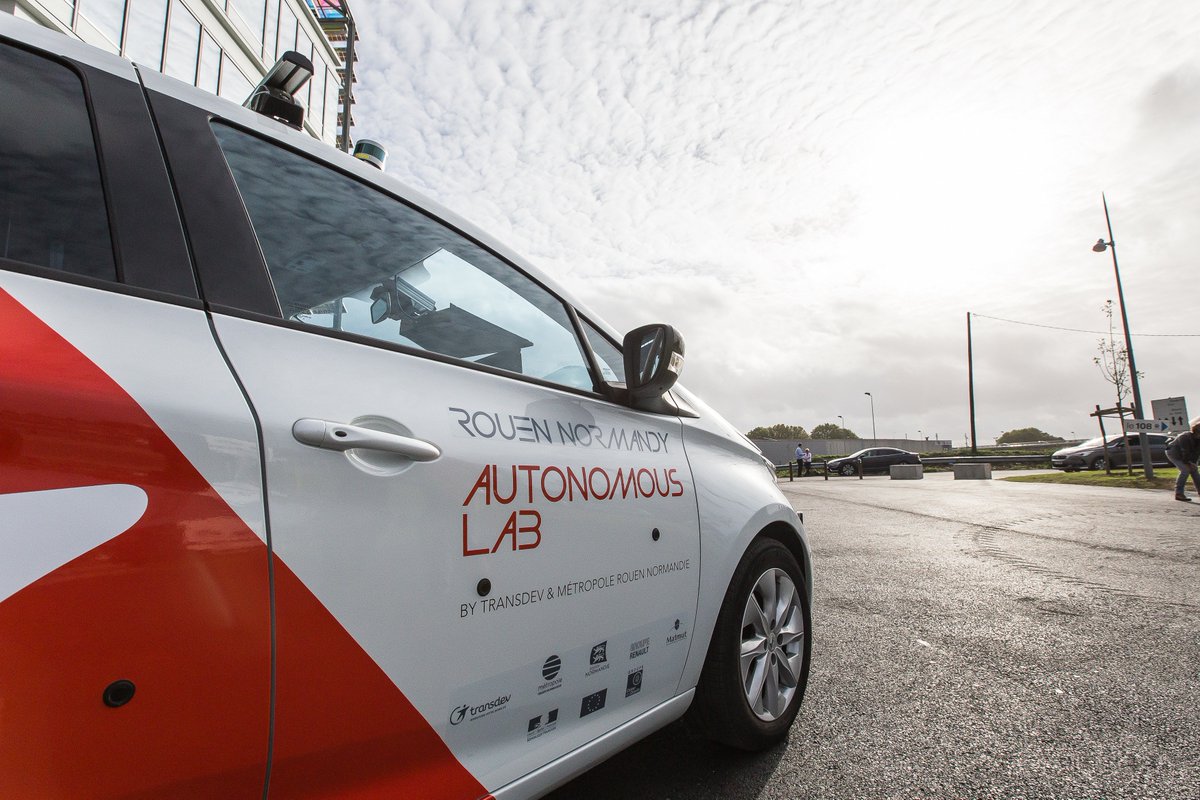 Ce jour, <a href="/saffroy/">Frederic Saffroy</a> aura l'honneur de prendre la parole sur le projet véhicule autonome du <a href="/RNAutonomousLab/">Rouen Normandy Autonomous Lab</a> lors d'une rencontre-débat sur la #SmartCity organisée par <a href="/C_MorinDesailly/">C.Morin-Desailly</a>, en compagnie de Thierry Happe, CEO de <a href="/Netexplo/">2050NOW La Maison (ex-Netexplo)</a>. #mobilité #innovation <a href="/RegionNormandie/">Région Normandie</a>