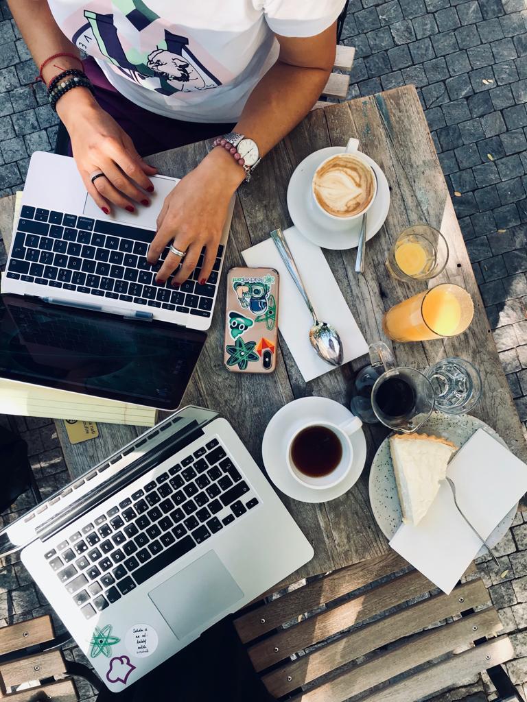 ReactiveConf's tweet photo. Are #reactiveconf and @socialbakers #cooking something up? stay tuned for more ๐ #roadtoreactiveconf2019
#lovemyjob #goreactive
#reactiveconf2019 #conference #functionalprogramming #frontend #programming #javascript #software #developer and ofc #miki๐#SeeYouInPraque https://t.co/FwO7jTTX8X