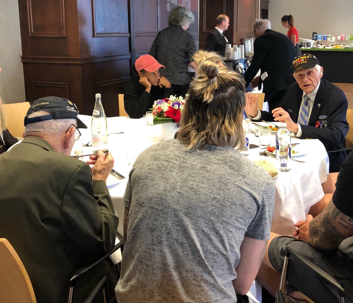USWNT's tweet photo. Best pregame lunch ever ❤️ 

Our friends Pete DuPre and Steve Melnikoff came to visit and we just love them so much. https://t.co/vhETxXgpne