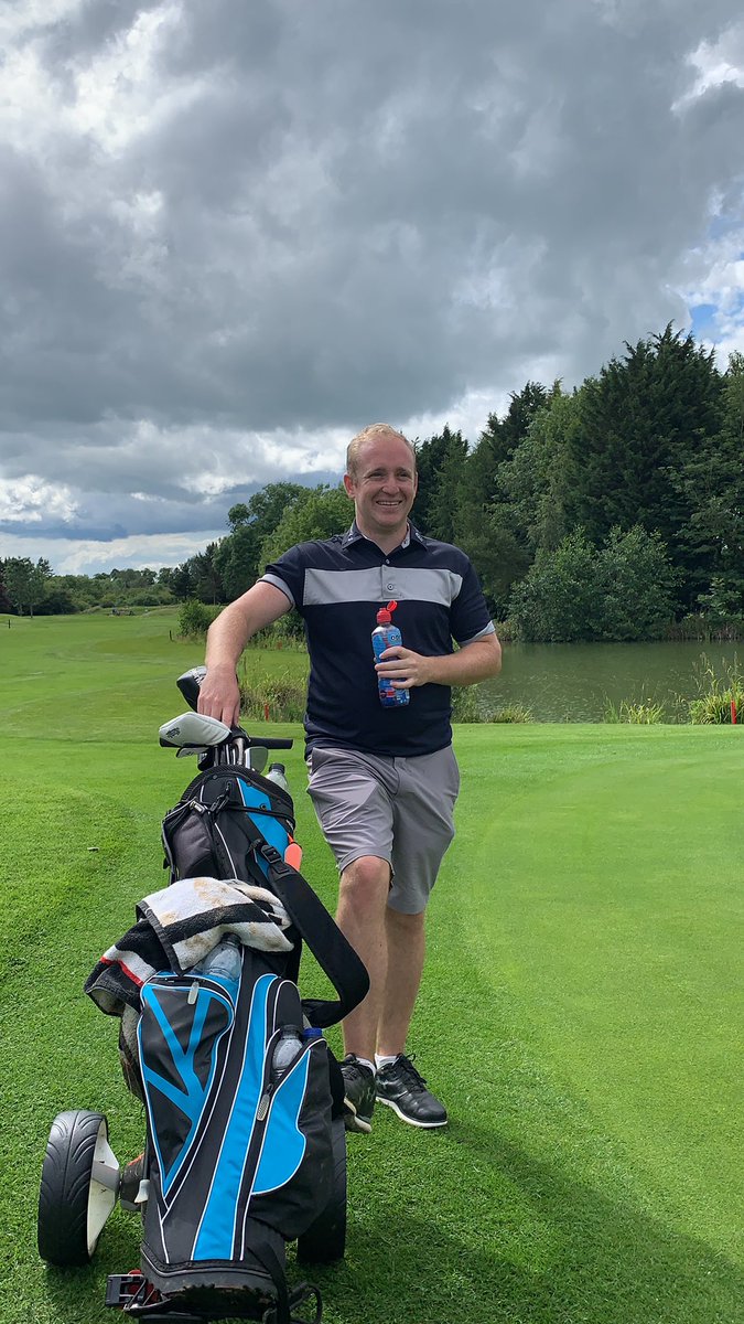 72 holes complete and Tom has just drained another 20 footer for a birdie. That’s 21 birdies and 1 eagle between them #100HoleChallenge  #Golf #charity