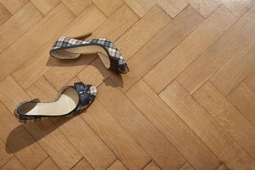Let the best in this business show you what is means a " well done job" and relax by watching the shine on the top of your wooden floors!
