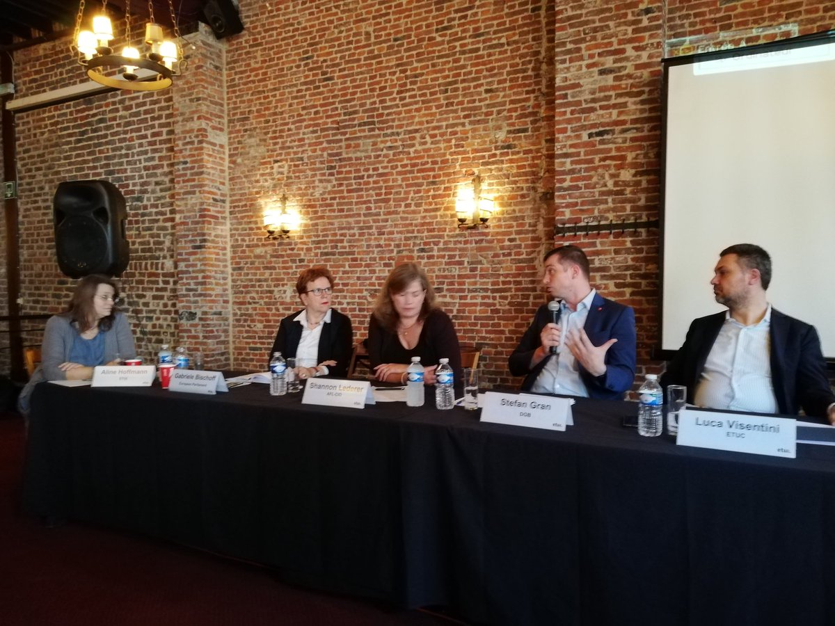 ETUI_org's tweet photo. very interesting analysis by stefan gran from @dgb_news on why workers are wrongly attracted by AfD or RN based on social narratives, unions response are info and #FactCheck showing consequences #tsd19 https://t.co/XjYja6uPj1