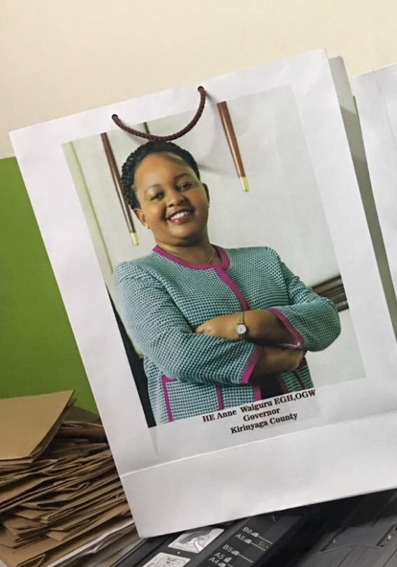AntonyNgureG's tweet photo. How is the bag @AnneWaiguru 
Create that an ending experience to your audience and to the memorable event 

Made in Kenya 🇰🇪
Made by Kenyans 
Supporting local business 
Our Bags are ethically produced 

#WaiguruWeddingBells 
#BoycottJSRestaurant https://t.co/56YPyoUALH