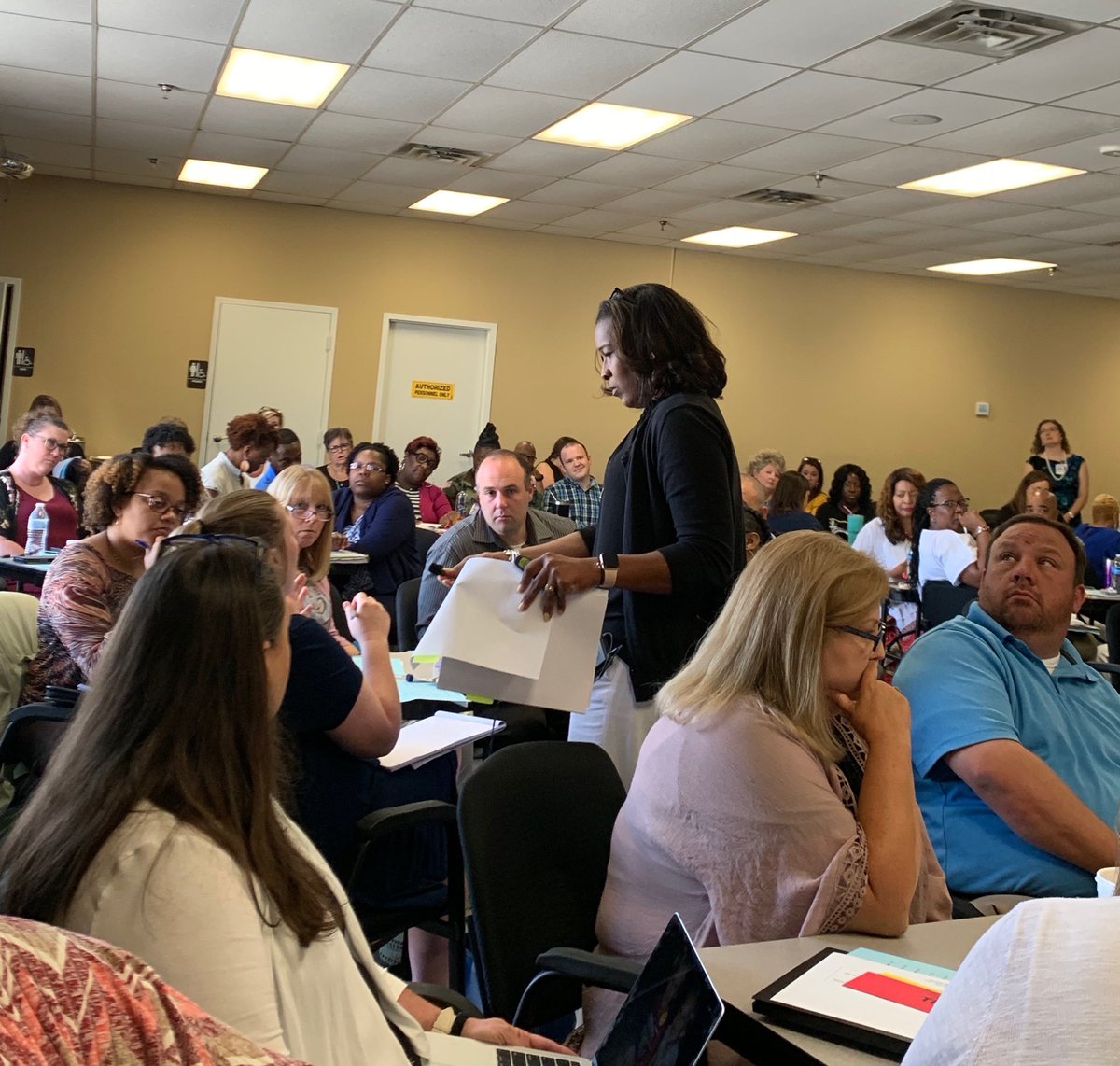 cfluker6's tweet image. @angelajw97 discussing some creative ways that secondary schools can incorporate Tier 2 instruction. @JEFCOED #workwithwhatyouhave