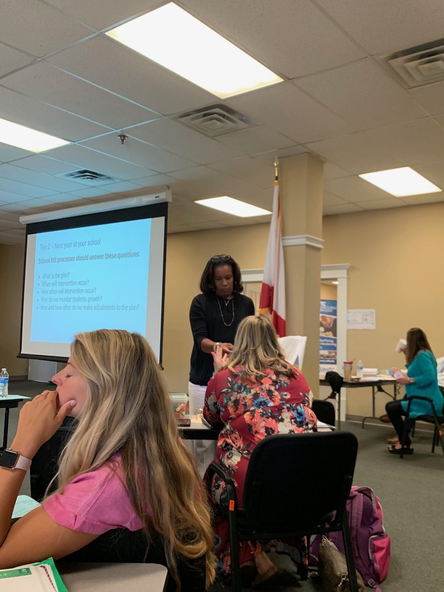 cfluker6's tweet image. @angelajw97 discussing some creative ways that secondary schools can incorporate Tier 2 instruction. @JEFCOED #workwithwhatyouhave