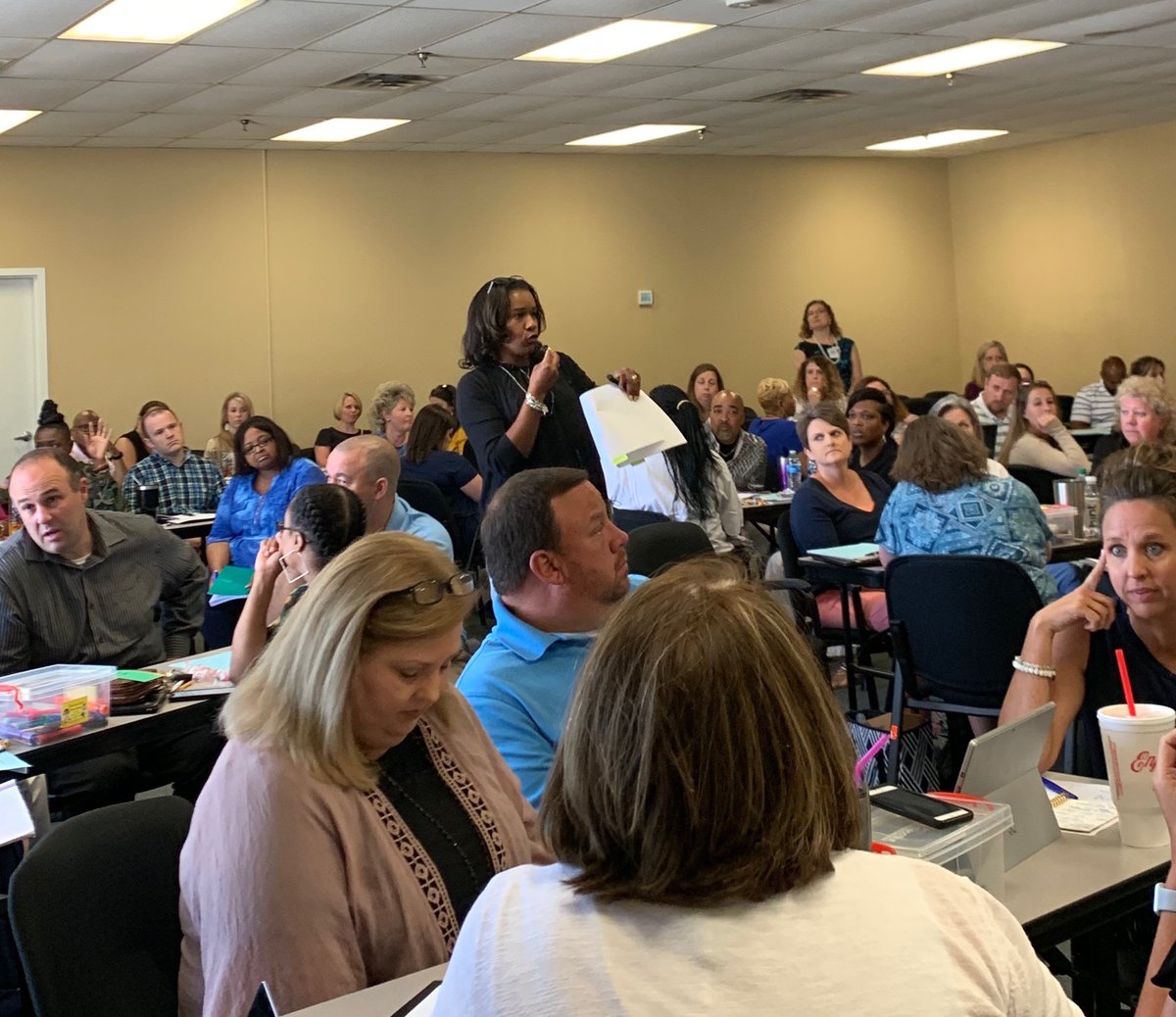 cfluker6's tweet image. @angelajw97 discussing some creative ways that secondary schools can incorporate Tier 2 instruction. @JEFCOED #workwithwhatyouhave