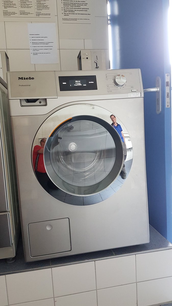 Vanmorgen de tweede van de nieuwe serie " geweldenaars " van @MieleProf geplaatst op camping Coogherveld in de Koog.  Kijk dat rvs eens glimmen 😉 #diekunnenwataanquawas