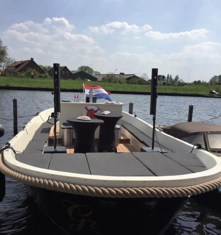 Het is vandaag ideaal weer om het water op te gaan☀️. De boot is dan ook klaar voor Varend Netwerken... De ontvangst voor leden is vanaf 15.30, de schipper en wij hebben er zin in😎! Meer weten over ons Zakelijk Netwerk, kijk op bcan.nl...