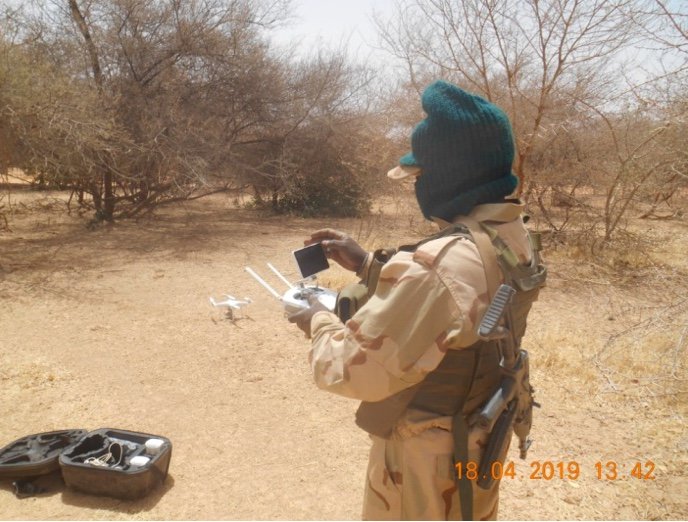 We work with @ChengetaWild using #drones for reconnaissance in certain areas in #Mali. It is essential that we fly over zones where it is not practical to use vehicles, to ensure the safety of our movements in areas of Mali.