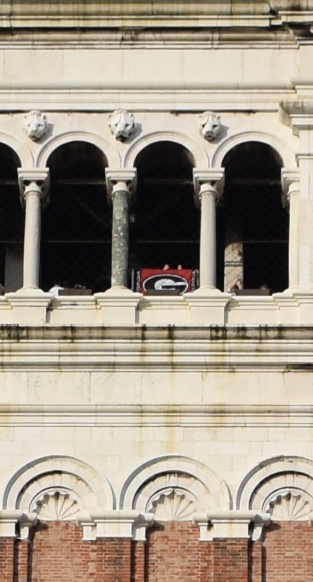 RT when you see it @universityofga @UGAStudyAbroad #DawgsTravel #DawgsOnTop #DawgsOnTopOfTheBellTower