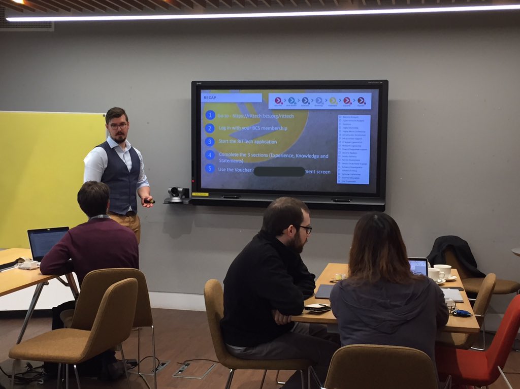 Julie_Andrews6's tweet image. Another @bcs #RITTech workshop. This time we’re in sunny Belfast with @MastersONothing @BCS_NI  Evidencing skill @DeloitteNI