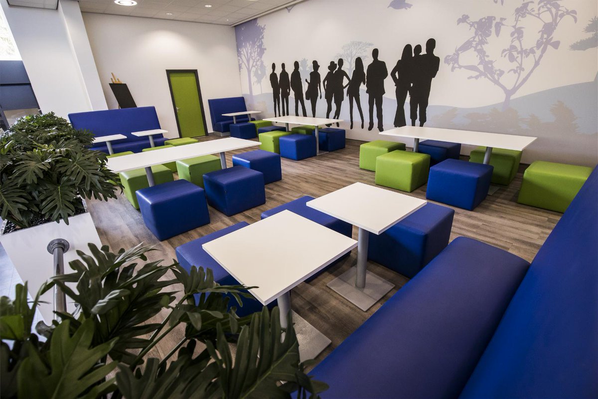 Bij Boerhof werken we met eigen interieurontwerpers en zorgen we voor de complete inrichting PLUS beleving. 
Wij zijn altijd op zoek naar nieuwe wegen om in te slaan en geven daarbij groen en de toekomst de ruimte. Meer weten? boerhofprojectinrichters.nl #boerhof #interieur #ontwerp