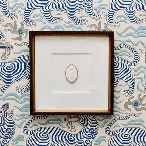 TheScoutGuide's tweet image. Loving this statement making bathroom wall design by @souththeshop of @tsgtriangle. Livening up a space with wallpaper? Yes, please. #designanddecor #wallpaper #interiordesign bit.ly/2XryHEz