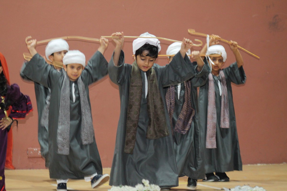Modern_Skills's tweet photo. School of Modern Skills organized an “End of the Year Assembly for KG 1” where the whole school and parents gathered. We celebrated, said many ‘good-byes’ to the KG 1 teachers and sang some happy songs.  We wish them the very best for the next AY19-20.
Have a great summer all! https://t.co/nSqgtZ6reA