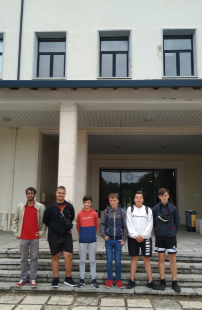 ceeiburgos's tweet photo. Ayer recibimos la visita de algunas alumnos del Instituto Lopez de Mendoza, que tuvieron la oportunidad de conocer y experimentar sobre el emprendimiento así como conocer los ejemplos de jóvenes burgaleses @in4apps_ y @beapp_es https://t.co/SSoiVl9roM