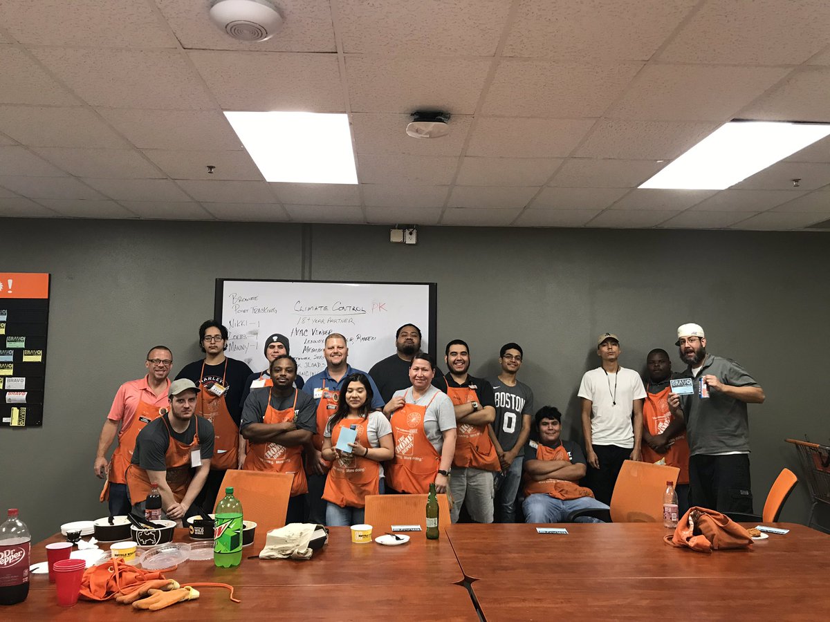 Watching late night same page here <a href="/0580/">shirasu</a>. Giving Freight Team well deserved food. Thank you for all your hard work.