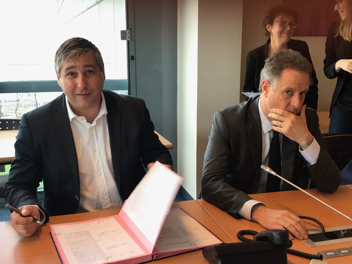 SNMKR1's tweet photo. Aujourd'hui le Président de l'UNSMKL Monsieur Mickaël Mulon est à la CNAM pour la signature de l'ACI CPTS en présence du Directeur Général Monsieur Nicolas Revel. https://t.co/UjKAH56Wy8