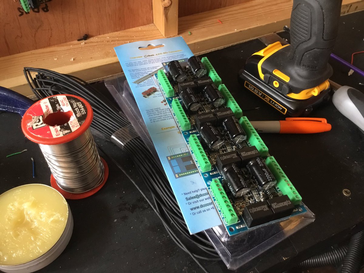 CicelyTmd's tweet photo. 20/06/19
Replaced the failed DCC concepts 8 way point decoder with individual GMC-PM60 modules from @ScaleModelScene by @Gaugemaster
Sent the module back to Settle under warranty.
#IhateElectrics https://t.co/OwHHkuiSnx