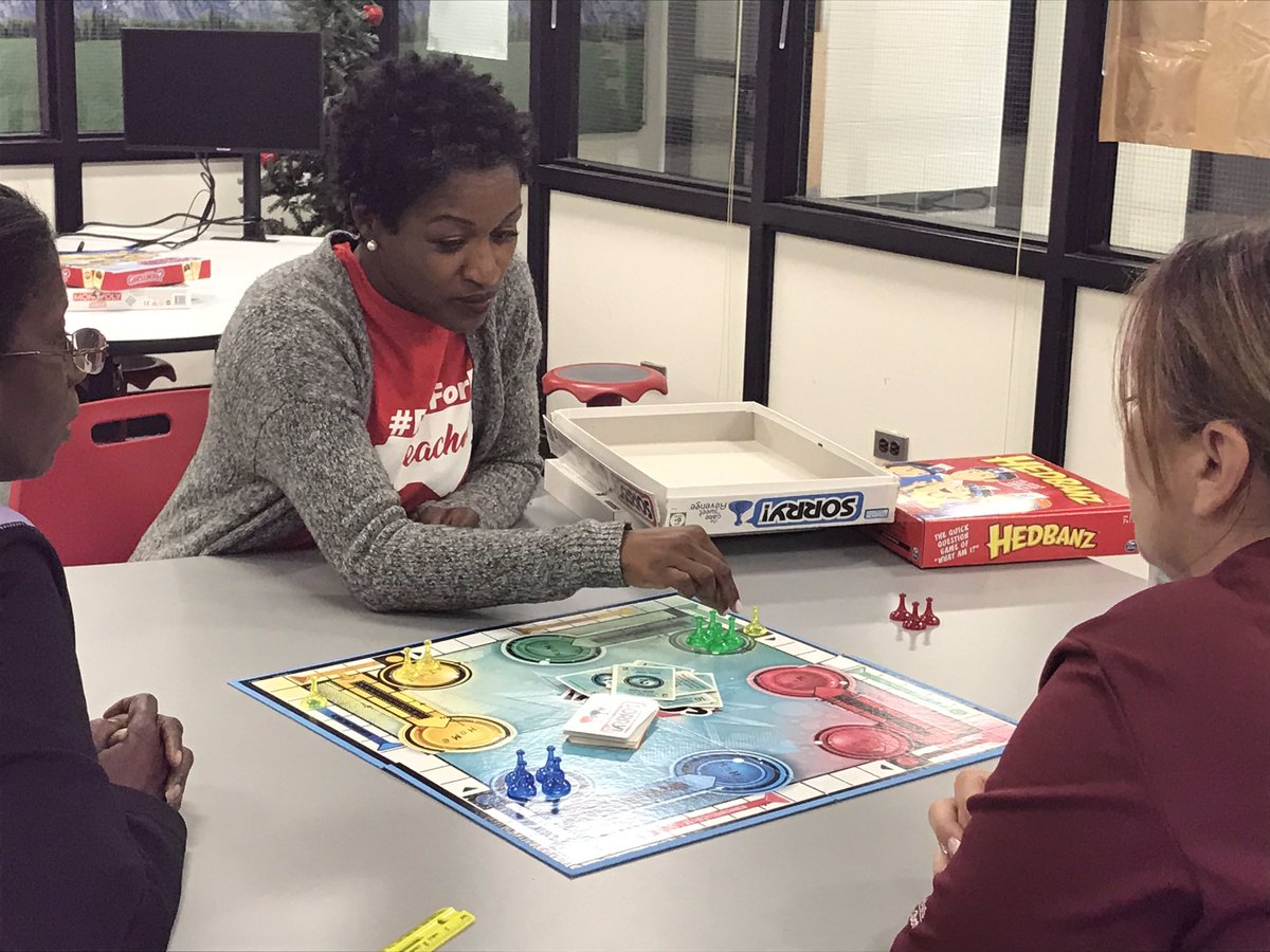 KInstruction's tweet photo. Welcome back to #RiseonMain! #RISESummerCamp @wsfcs @mr_marckel #GameOn! https://t.co/5src4gCVYa