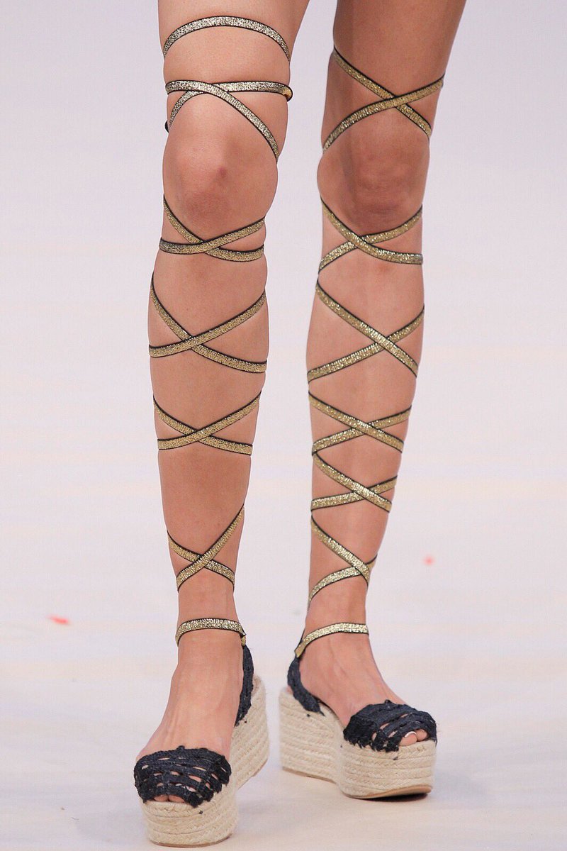 Pasarelaadlib's tweet photo. SS20 Ibicencas by @estrivancus ✨
#NaturalAdlib19 https://t.co/xTHR5W438s