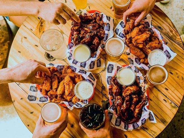 varsity_au's tweet photo. We got a thang for wangs.
.
.
.
.
#perthisok #varsityburgers #varsity #varsityau #pertheats #westernaustralia #perthfood #perthfoodies #perthtodo #perthyums #perthfoodadventures #foodofperth #burgers #perthfoodie #perthgrub #shareyourburger #burgerlife #… https://t.co/t1mSnpe2gW https://t.co/vCMf7EagoT